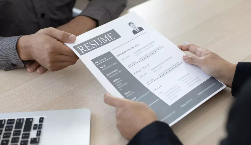 خدمة انشاء السيرة الذاتية الاحترافية