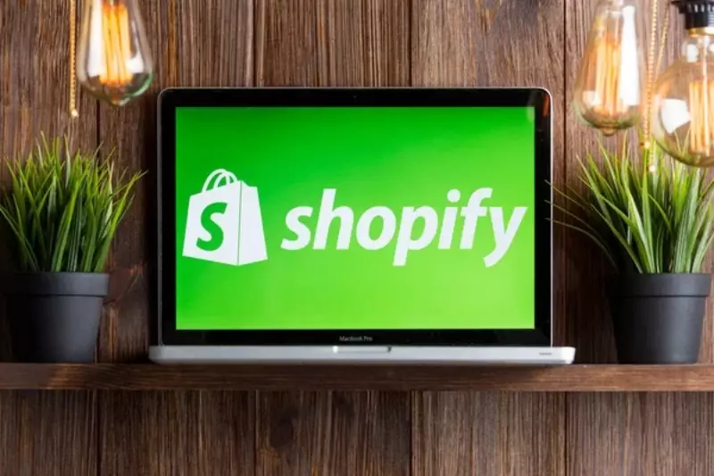 إنشاء متجرك الإلكتروني على Shopify