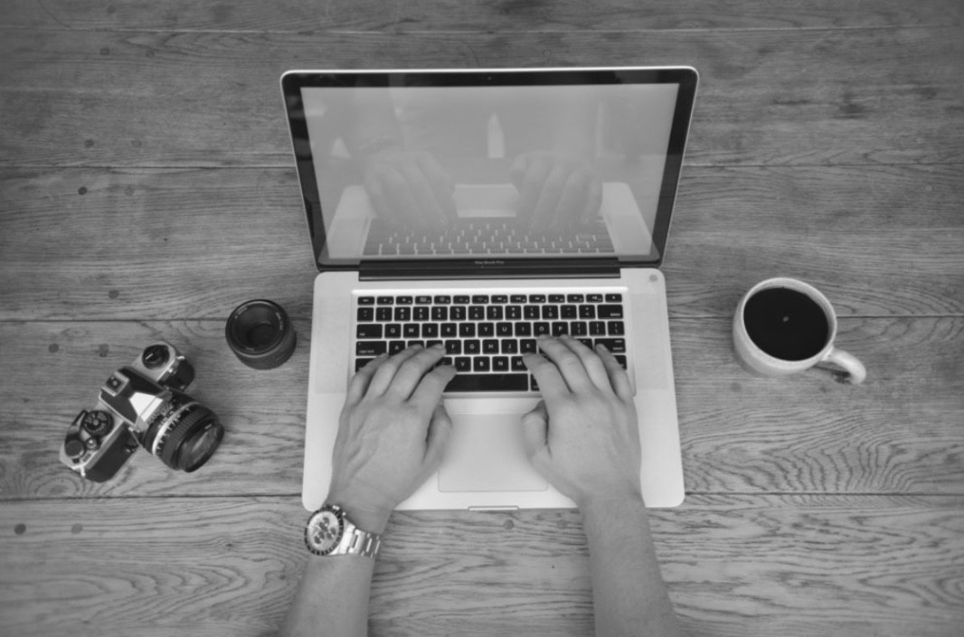 تفريغ ملفات صوتية وتحرير وكتابة مقالات