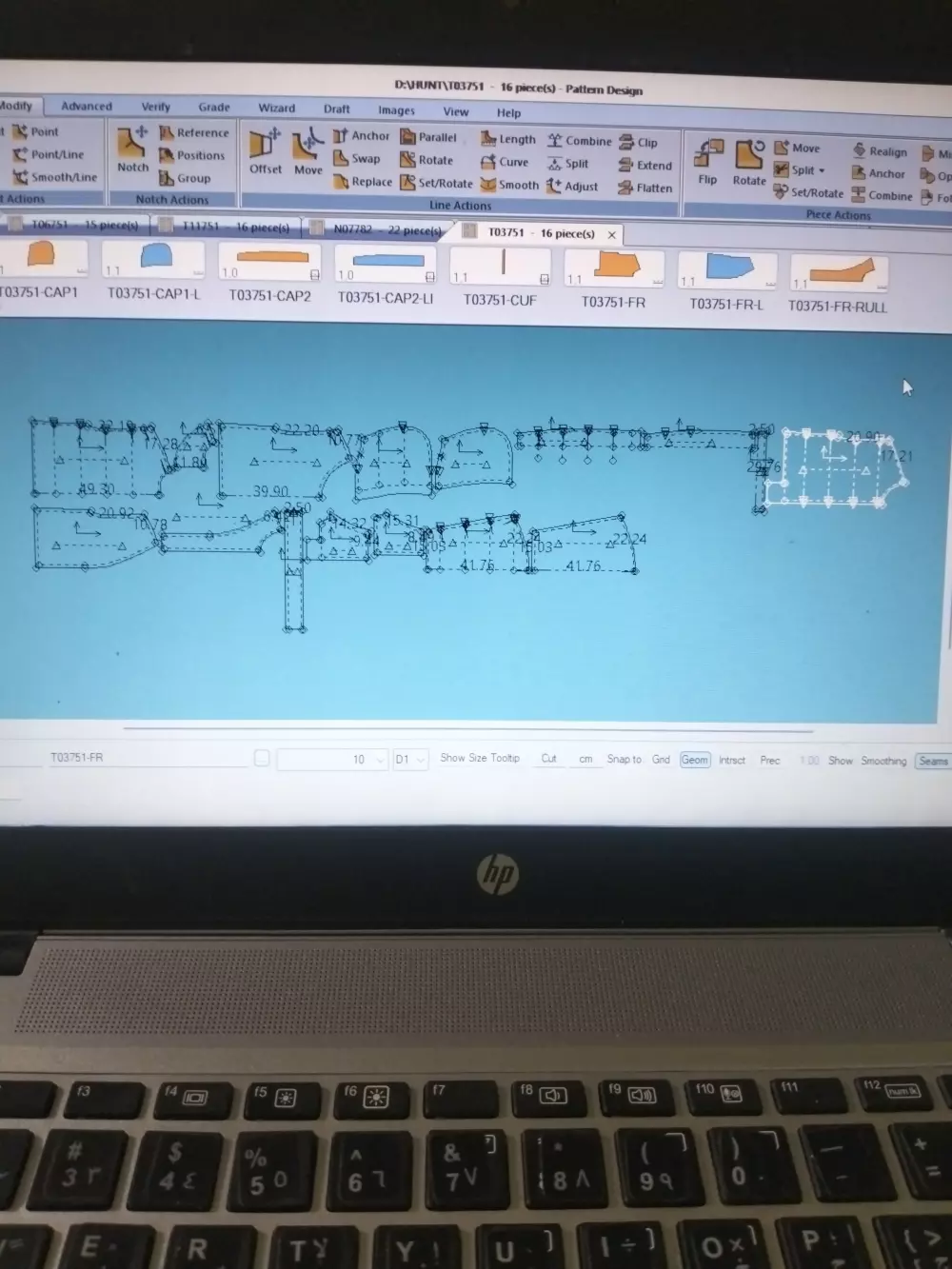 تصميم أنماط للنماذج للازياء(باترونات)