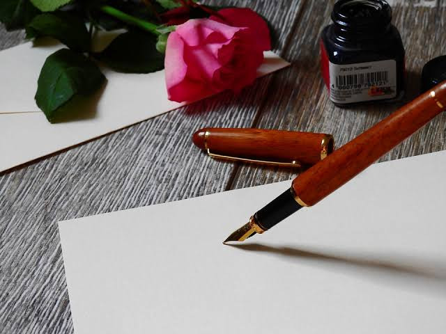 تحسين صياغَة النّصوص العربيّة "في أي مجال" .