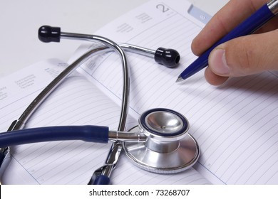 ترجمة كتب وملفات وتقارير طبية (انكليزي - عربي)