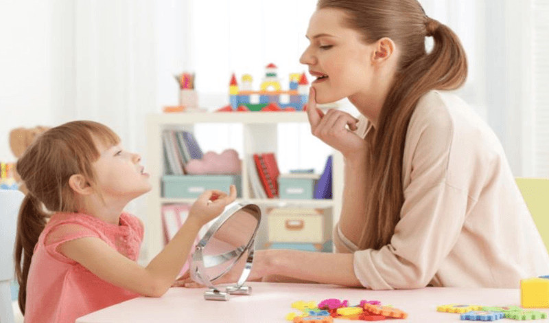 استشارات في مجال التخاطب ومشاكل الكلام عند الأطفال