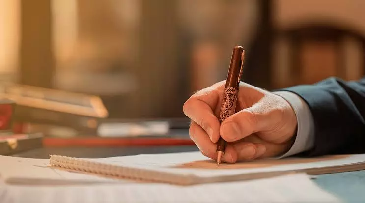 كتابة سكربتات احترافية لقناتك على يوتيوب