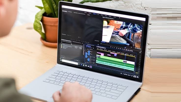 مونتاج احترافي لمقاطع الفيديو