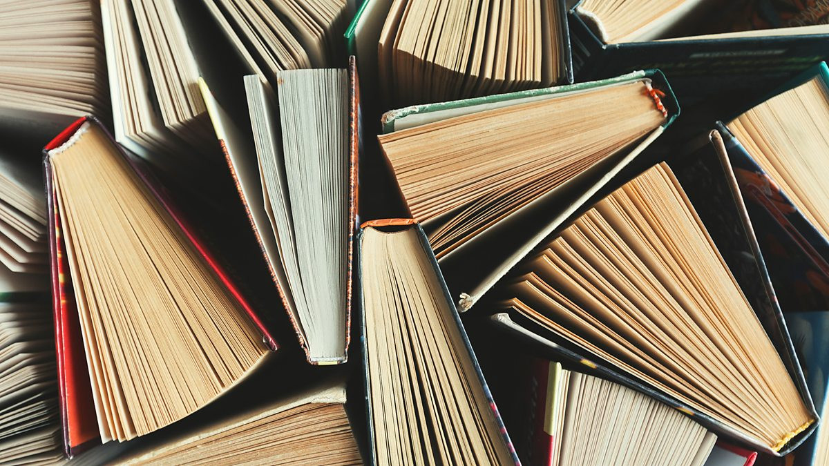 ترجمة أي كتاب من الانكليزية أو الروسية للعربية باحترافية والتخلي عن حقوق الملكية لكم