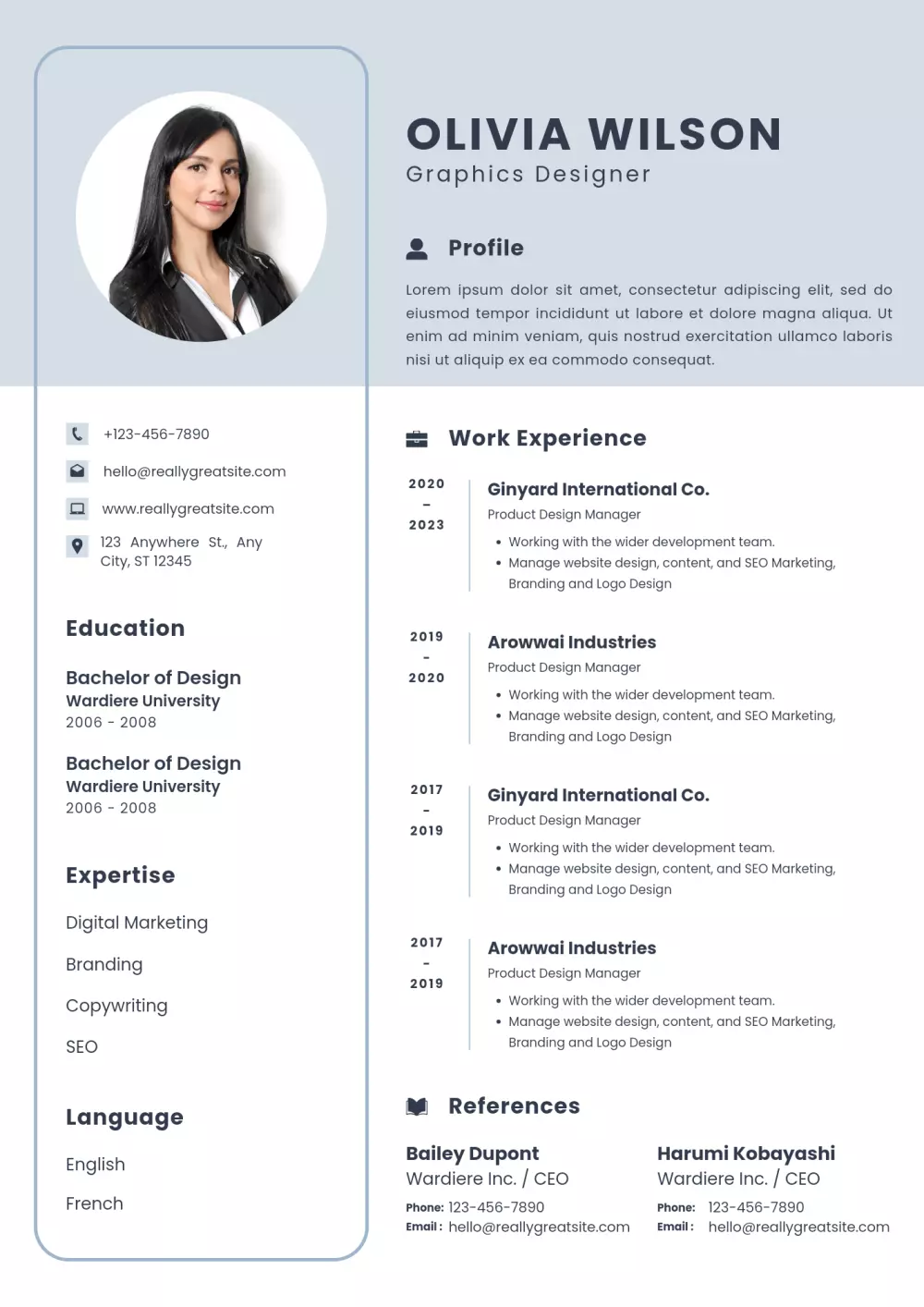 "تصميم وكتابة CV احترافي يعكس خبراتك ويضمن لك القبول"