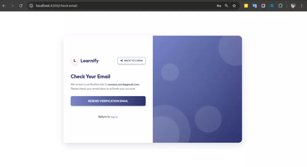 تصميم وتطوير نماذج تسجيل الدخول وإنشاء الحساب