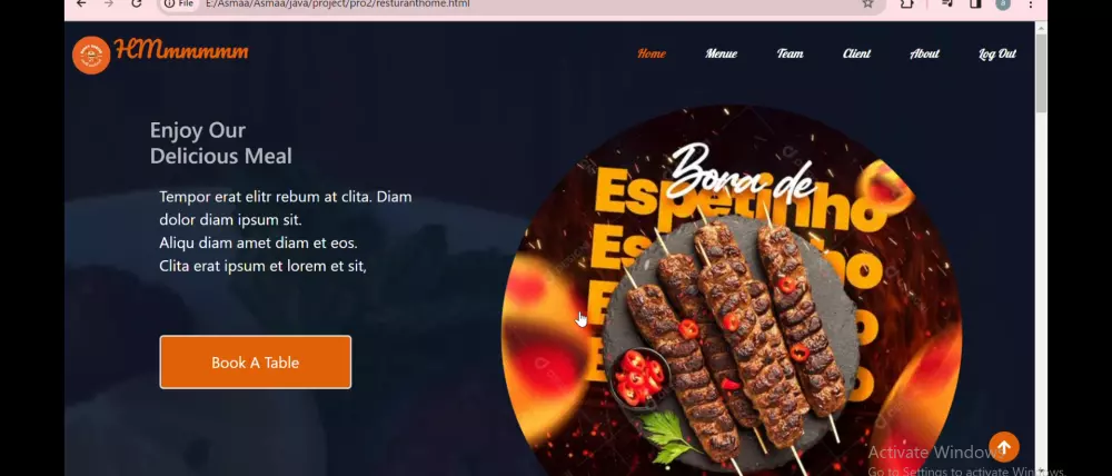 موقع إلكتروني للمطعم مع ميزات إضافة الطعام إلى السلة وحجز المكان