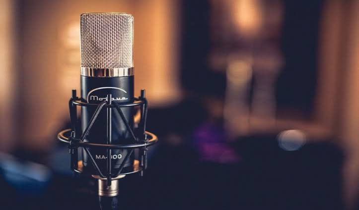 تعليق صوتي وإنتاج إعلانات صوتية