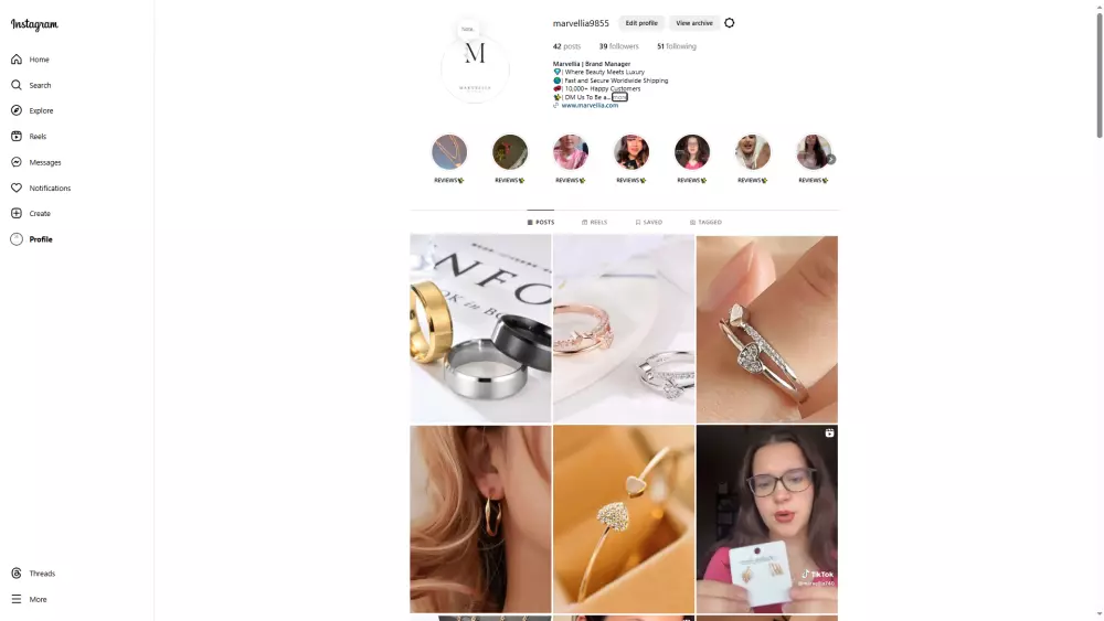 إدارة احترافية لحسابات السوشال ميديا وخدمة العملاء - باقات مرنة حسب احتياجك