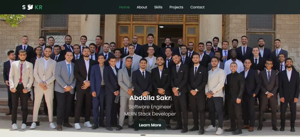 تصميم وبرمجة موقع شخصي احترافي يعرض مهاراتك ومشاريعك بلغة أنيقة ومتجاوبة