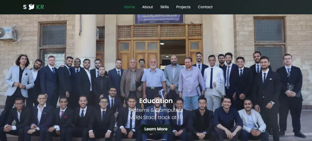 تصميم وبرمجة موقع شخصي احترافي يعرض مهاراتك ومشاريعك بلغة أنيقة ومتجاوبة