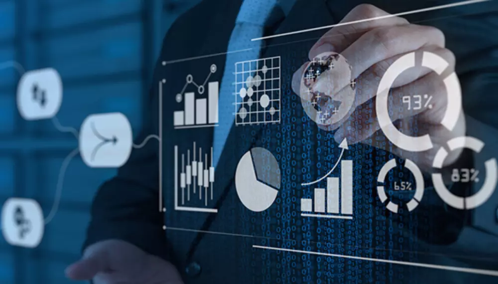 تصميم نموذج تعلم آلي (Machine Learning)  للتنبؤ أو التصنيف مع تقرير مبسط