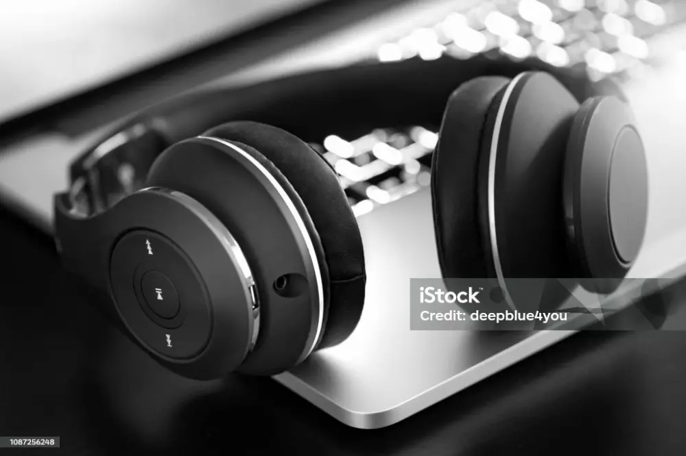 ترجمة فيديوهاتك باحترافية... خليك عالمي!