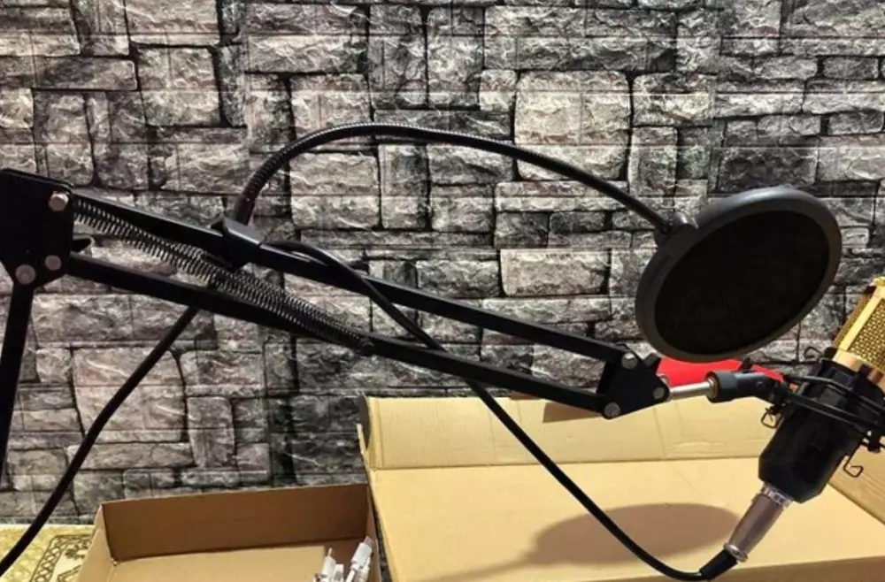 أعمل أغنية خاصة بك مقابل 10$ دولار