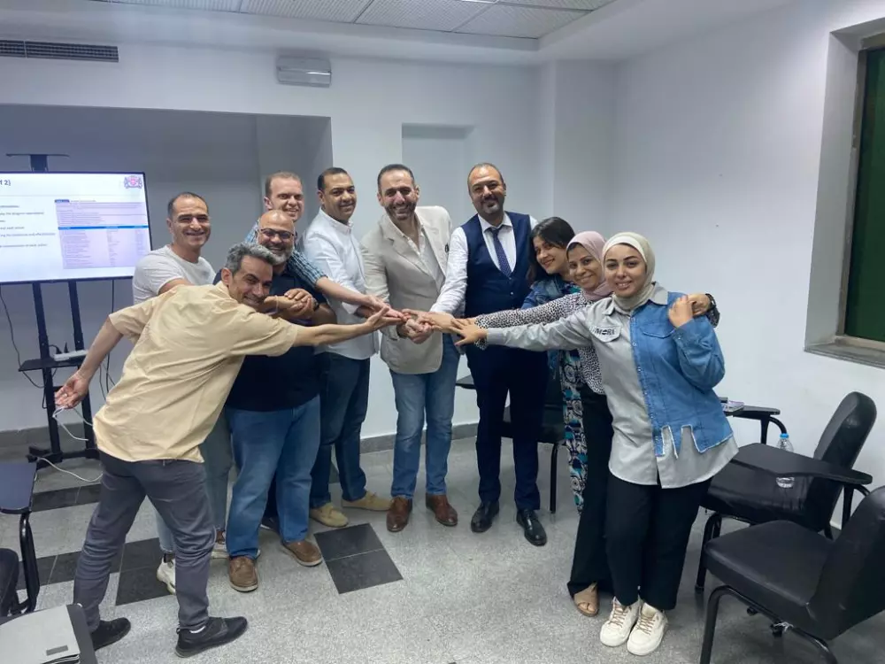 برامج تدريب اداري ومهني واكاديمي وقيادة متخصصة