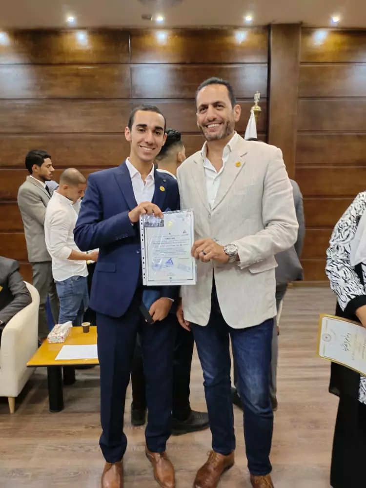 برامج تدريب اداري ومهني واكاديمي وقيادة متخصصة