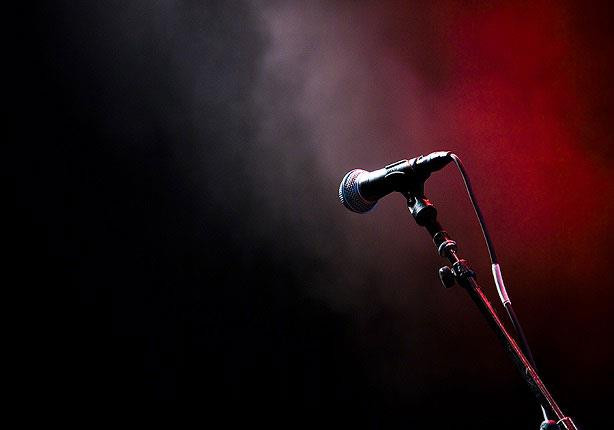 استطيع الغناء