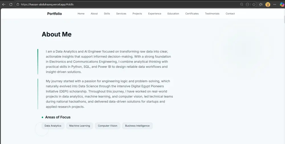 تصميم بورتفوليو شخصي إلكتروني على شكل موقع متعدد الصفحات (Website Portfolio)