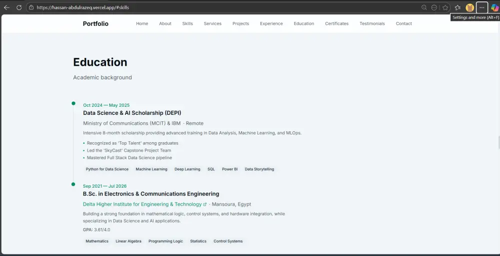 تصميم بورتفوليو شخصي إلكتروني على شكل موقع متعدد الصفحات (Website Portfolio)