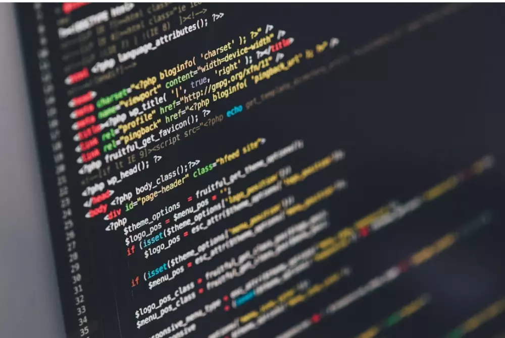 تصميم مواقع و وجهات المستخدم بـ احترافية UI/UX