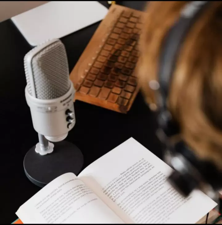 تعليق صوتي دوبلاج وقصص أطفال 30 كلمة