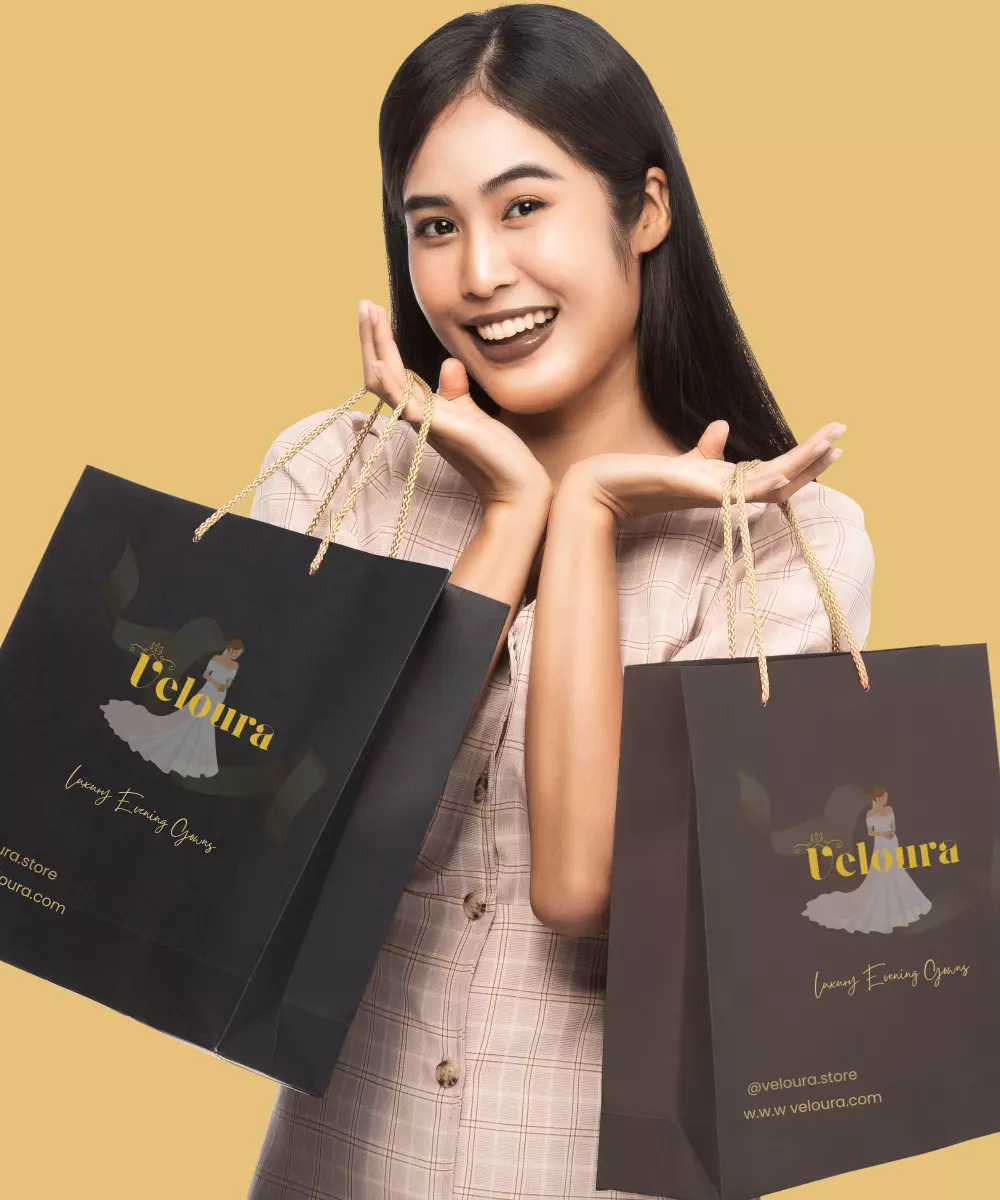 خدمة تصميم متكاملة: لوجو + هوية بصرية + منشورات سوشيال ميديا