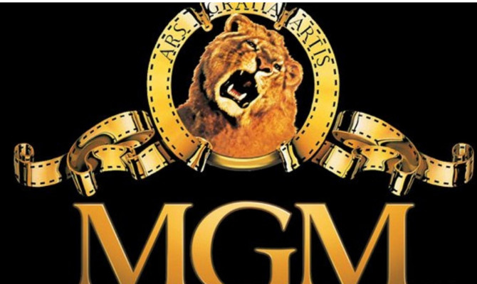 سوف اساعدك في البحث عن اي فيلم او مسلسل مع ملف الترجمة الى العربية