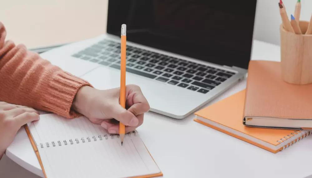 ✍️ كتابة محتوى احترافي   📚 Articles & Content Writing   🌍 عربي ✦ English