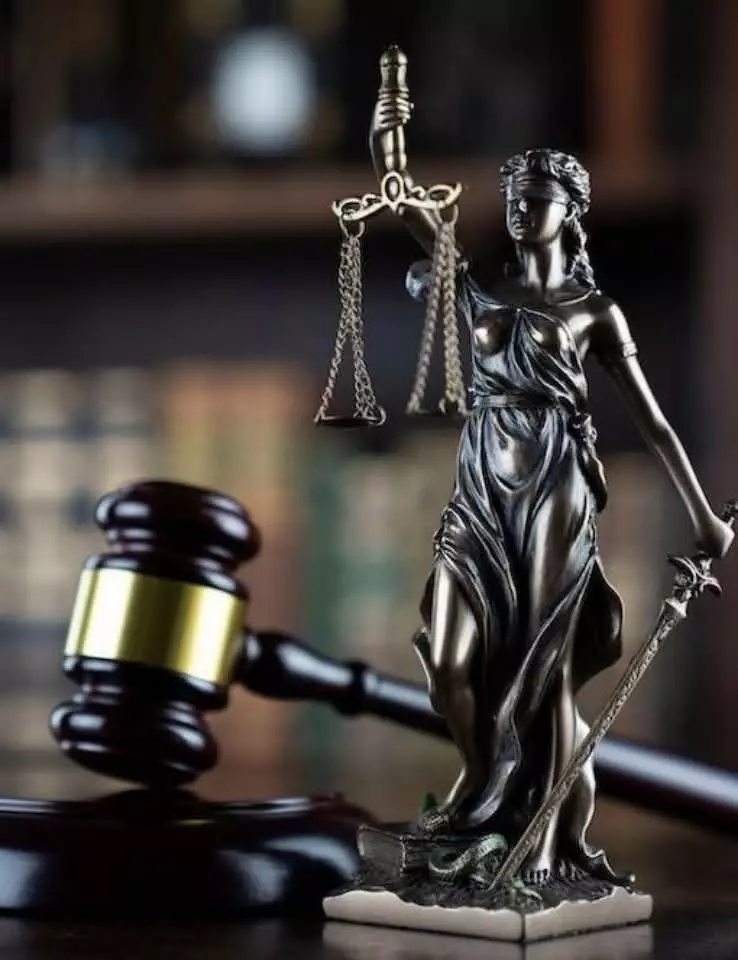 استشارات قانونية