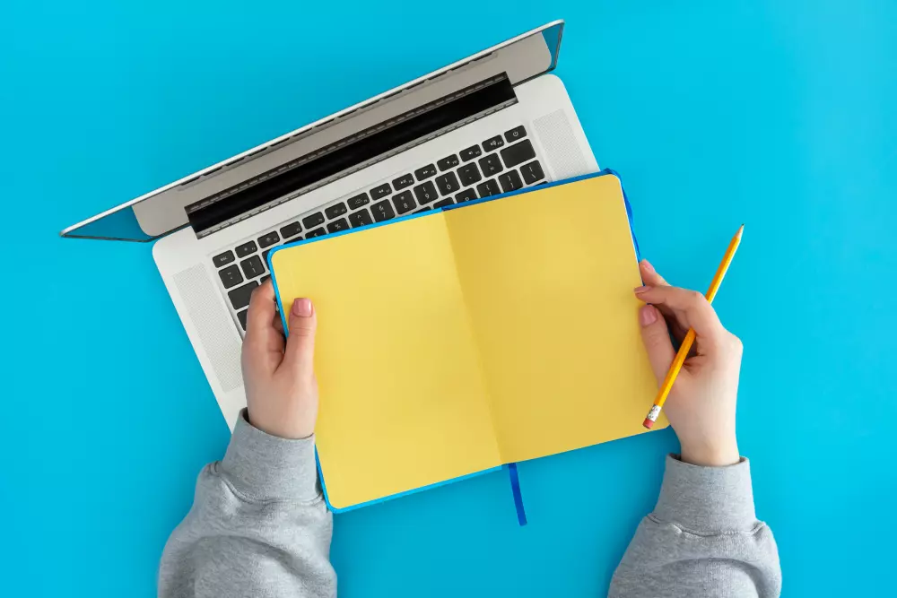 كتابة مقال باللغة العربية يظهر رقم #1 على صفحات نتائج البحث باستخدام الكلمة المفتاحية المستهدفة