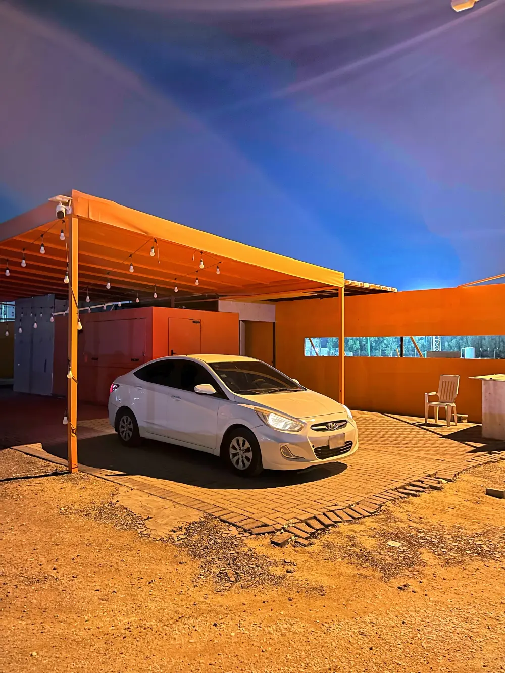 صانع الرؤى الرقمية: خبير تعديل وإنشاء الصور