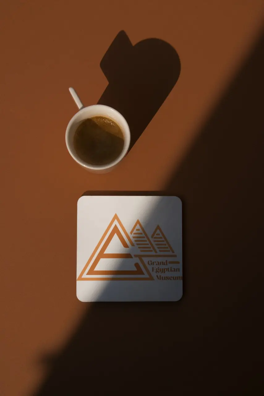 تصميم شعارات وهوية بصرية