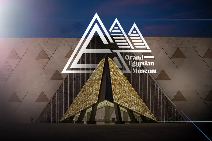 تصميم عروض تقديمية احترافية (PowerPoint / Google Slides) تصميم 20 شريحة بشكل ابداعى وتفاعلى مع كتابة المحتوى الخاص