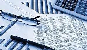 هل تحتاج محاسبًا محترفًا يدير عملياتك المالية ويُعد القوائم والإقرارات بدقة؟ أنا سعيد ناجي، مراجع خارجي بخبرة 7 سنوات في BDO، حاصل على CMA وIFRS Diploma، أقدّم خدمة محاسبية متكاملة تُوفّر لك الدقة وراحة البال.