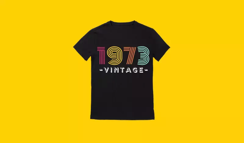 تصميم 4 تيشرتات مميزة جاهزة للطباعة