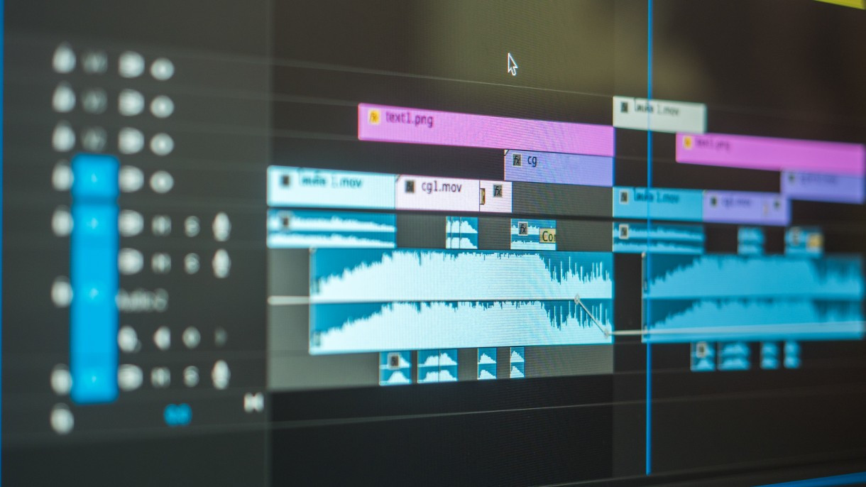 مونتاج احترافي لأي فيديو على أفضل البرامج العالمية