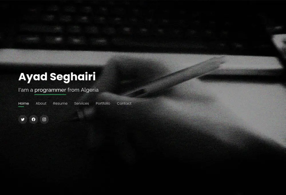 تصميم وبرمجة موقع بورتفوليو Portfolio Website احترافي - يعرض سيرتك الذاتية وخدماتك بشكل مميز