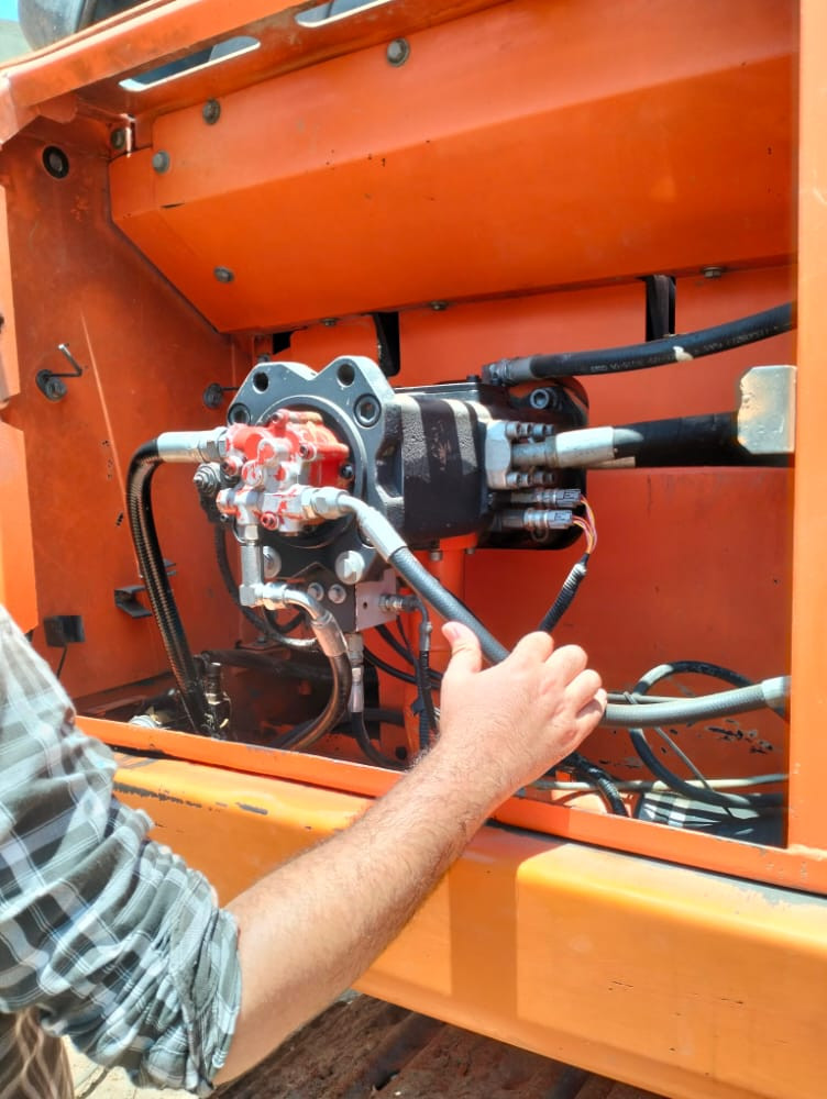 صيانة المعدات الثقيلة عن بعد وتشخيص الاعطال