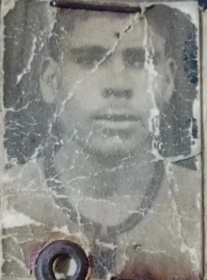 استعيد ذكرياتك بأمان: خدمة ترميم الصور القديمة بإتقان