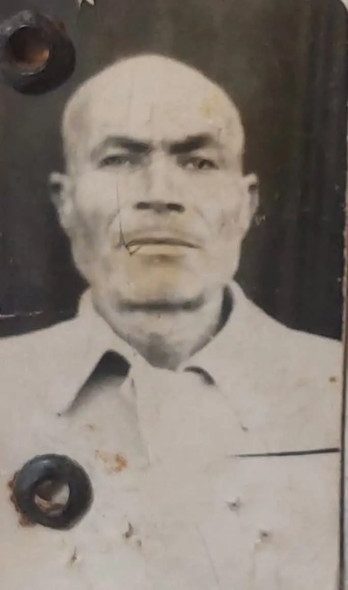 استعيد ذكرياتك بأمان: خدمة ترميم الصور القديمة بإتقان