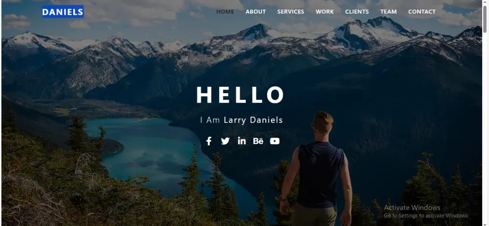 تصميم وتنفيذ موقع Portfolio شخصي احترافي