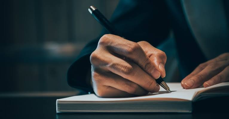 كتابة وتفريغ صور أو كتب PDF أو أوراق في ملف Word