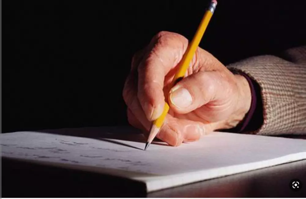 كتابة المقالات