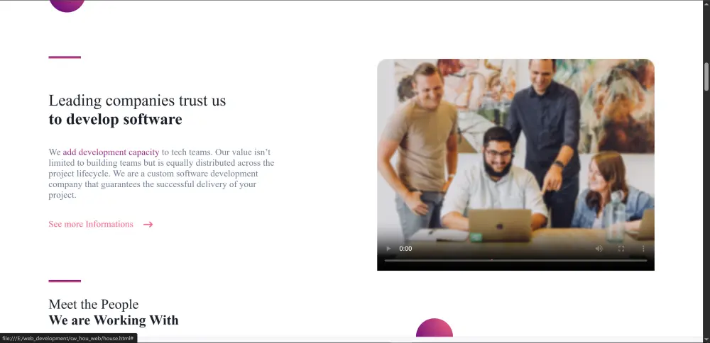 سأقوم بتصميم وتطوير موقع ويب احترافي باستخدام تقنيات الـ Front-End الحديثة، يتميز بسرعة الأداء، التصميم الجذاب، والتوافق مع جميع الأجهزة (موبايل / تابلت / كمبيوتر).