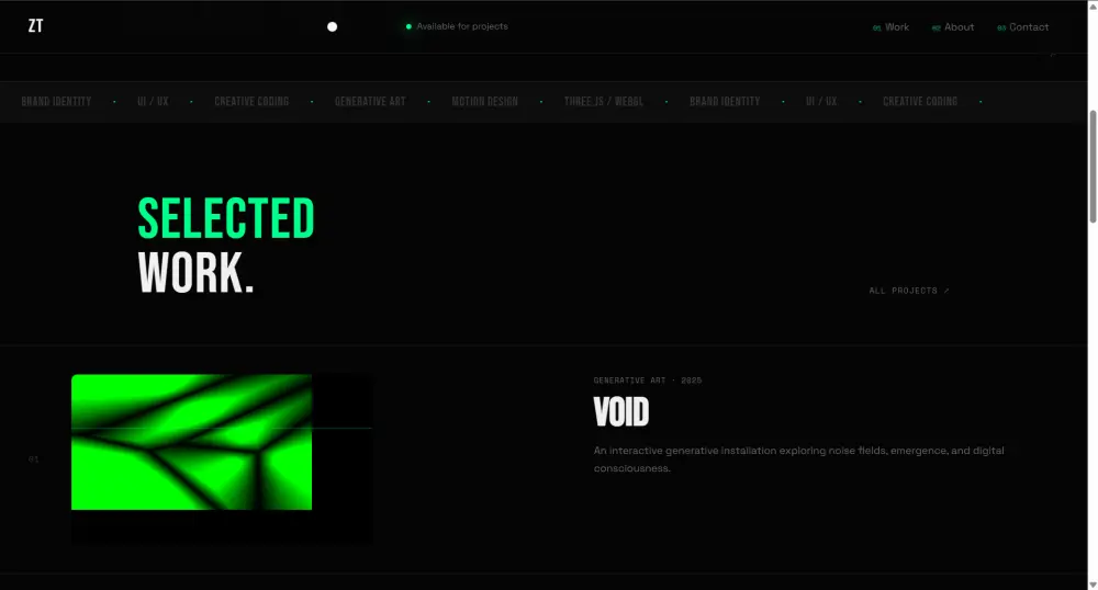 بورتفوليو إبداعي فاخر بتأثيرات Glitch وحركات كانفاس حية