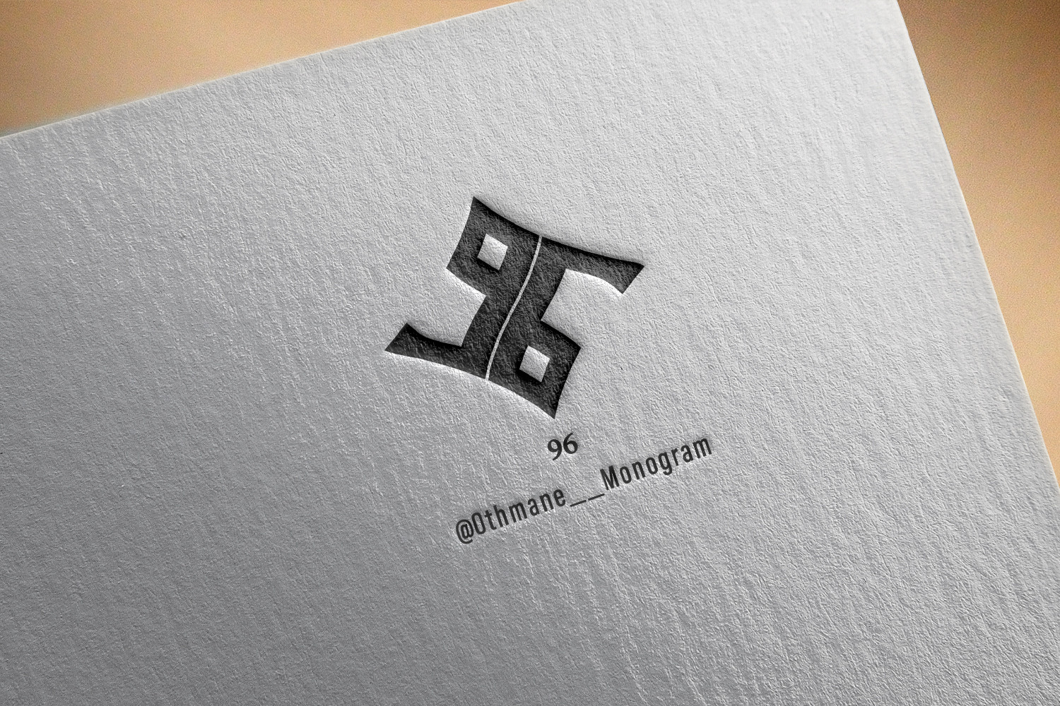 تصميم شعار إحترافي (monogram)