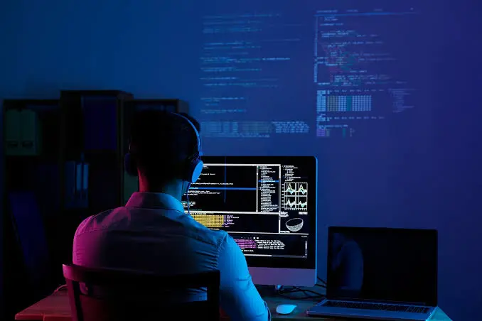 تعليم وتطوير تطبيقات الموبايل باستخدام Flutter و Dart من الصفر