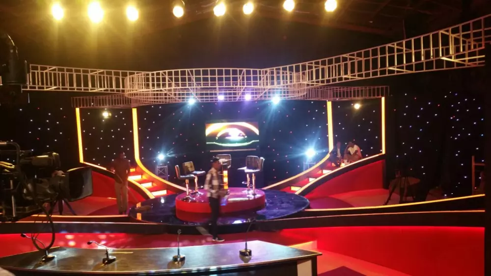 تصميم ديكور تلفزيوني TV Set Design